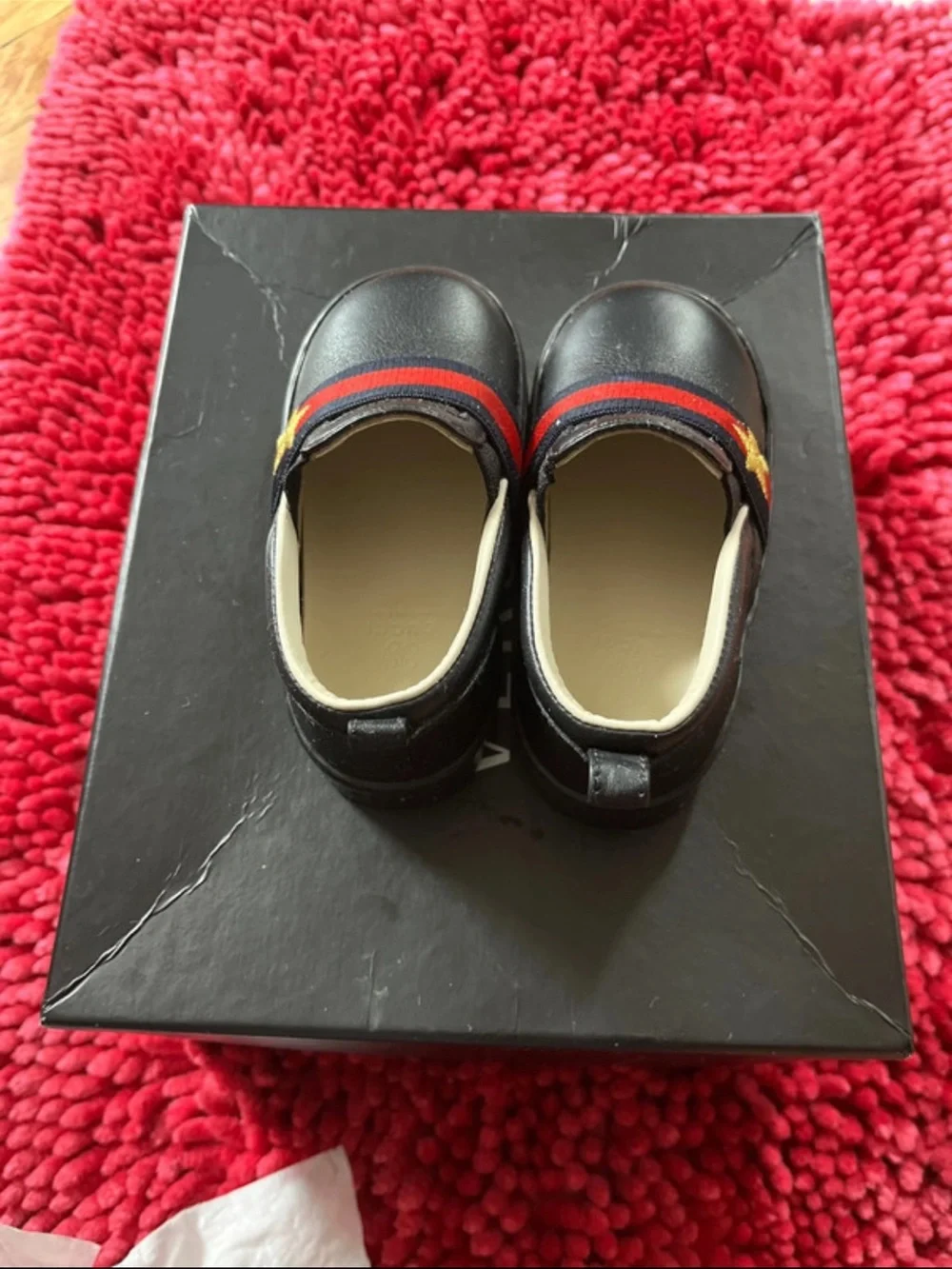 Kids Black Gucci Slip-On Dress Shoes with Red Accent Star Band